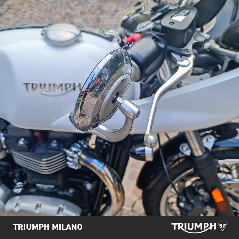 TRIUMPH Thruxton 1200 