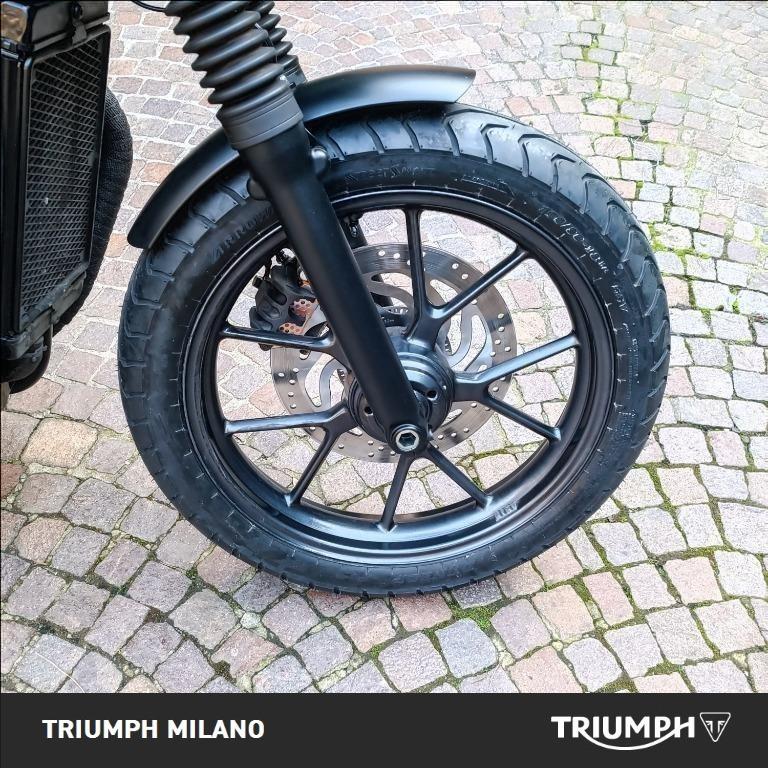 TRIUMPH Street Twin 900 