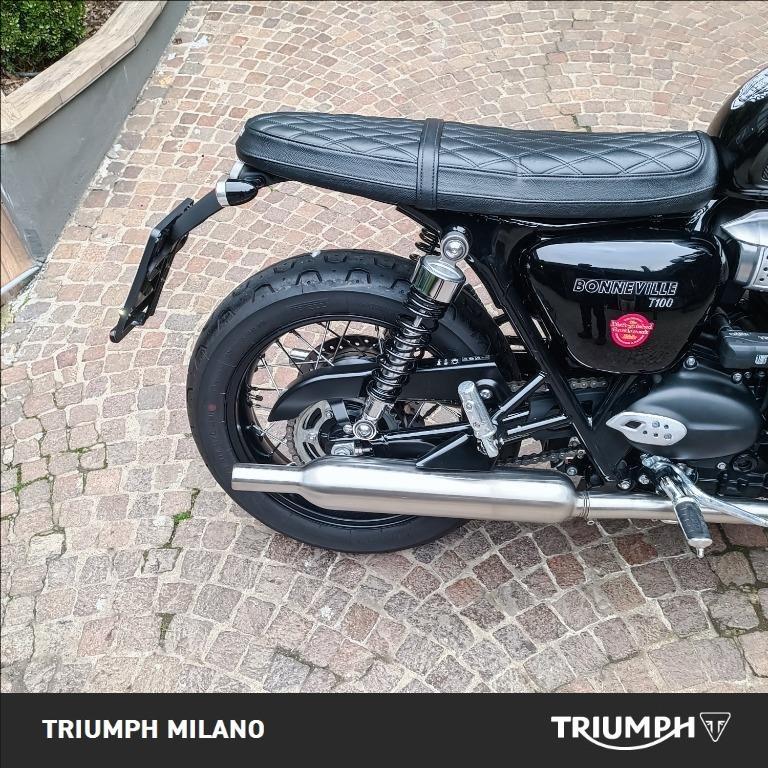 TRIUMPH Bonneville 900 T100 