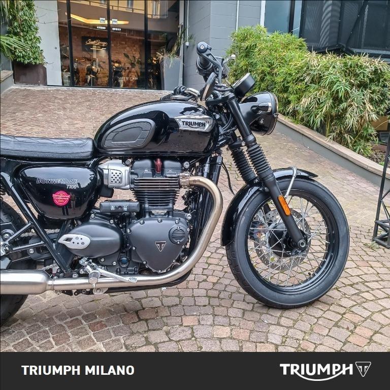 TRIUMPH Bonneville 900 T100 