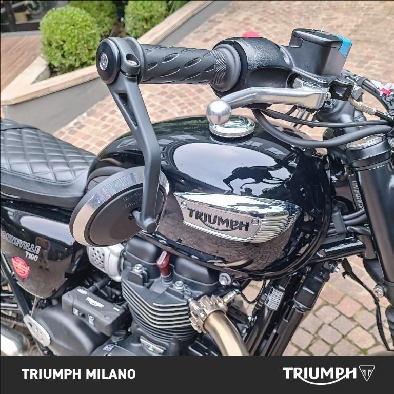 TRIUMPH Bonneville 900 T100 